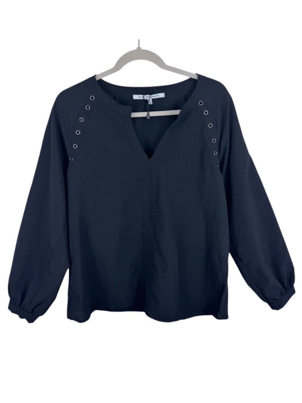 Collective Concepts NWOT Black Long Sleeve Split Neck Rivet Lightweight Blouse L